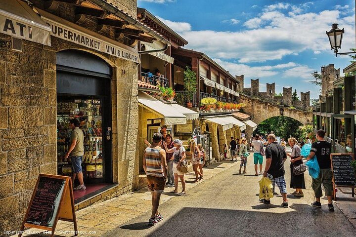San Marino Private Day Tour with Lunch
