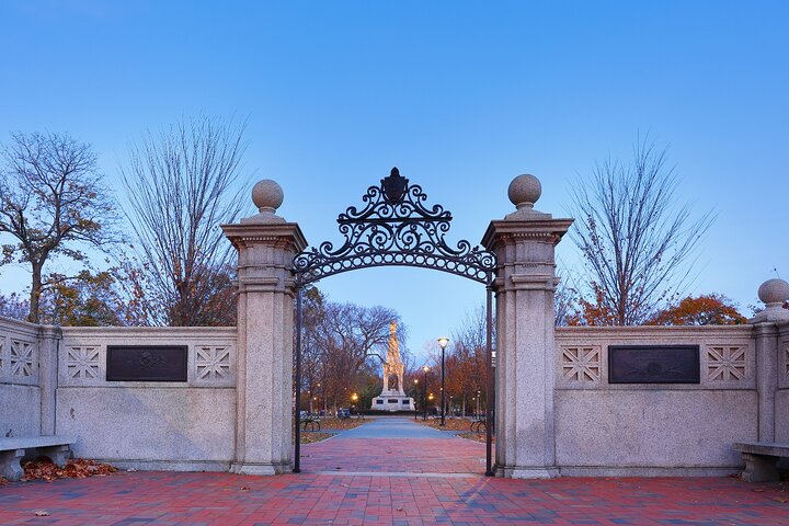 Massachusetts Self-Guided Audio Tour Bundle: 10+ Tours