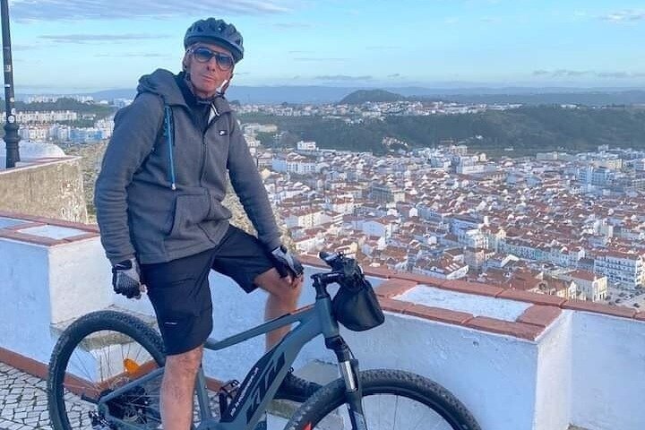 Nazaré E-Bike Tour-Traditions & Giant Waves