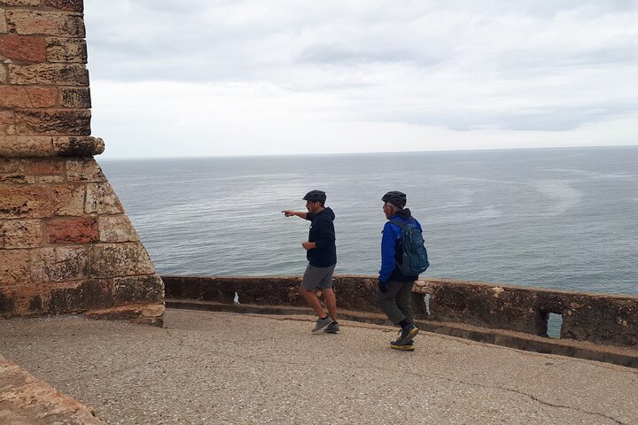 Nazaré E-Bike Tour-Traditions & Giant Waves