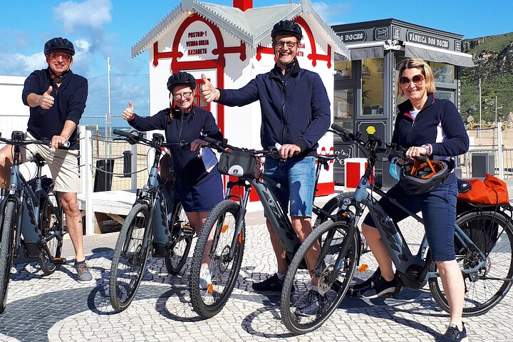 Nazaré E-Bike Tour-Traditions & Giant Waves