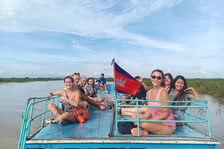 Sunset tour of Kampong Phluk stilts home village on the Tonle Sap