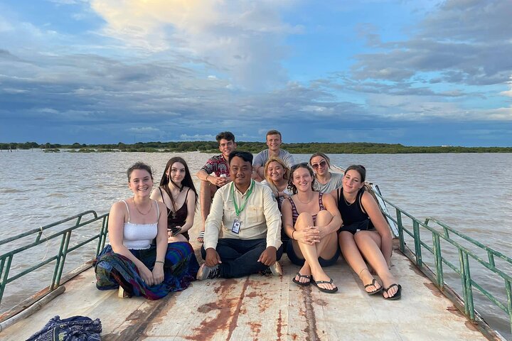 Sunset tour of Kampong Phluk stilts home village on the Tonle Sap