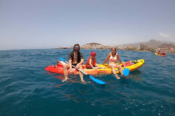 Kayaking + snorkeling with turtles