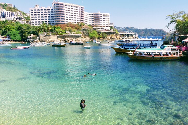 Roqueta Island: Hike, Snorkel & Beach Escape