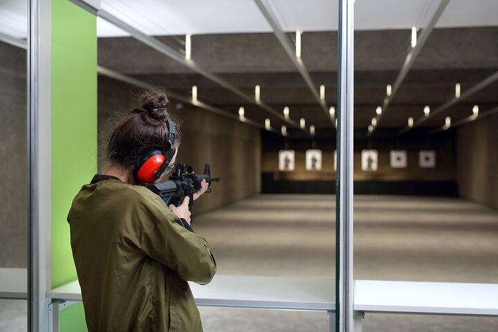 Warsaw: Extreme Shooting Range Experience with Transfers