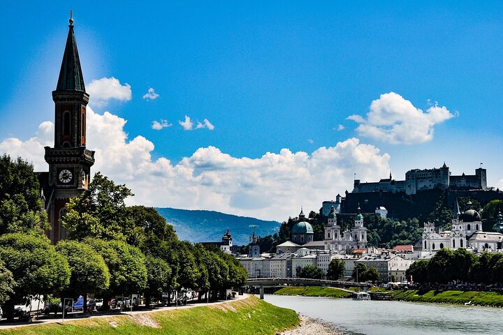 Private Transfer from Passau to Salzburg with 2 hours for sightseeing