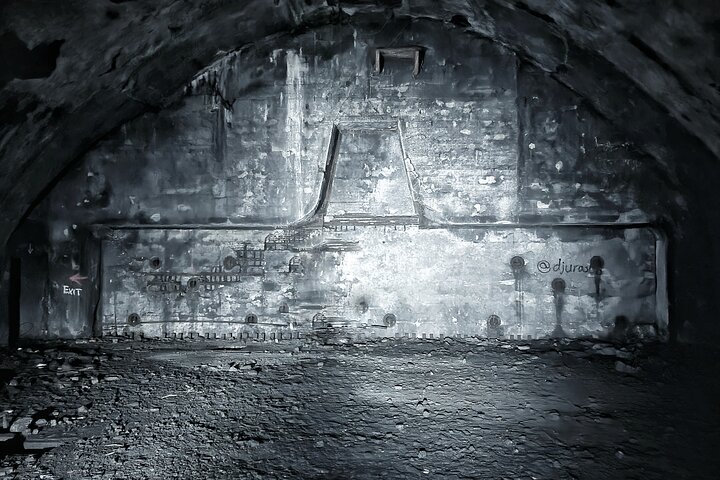 Zeljava Airbase: History and Adventure Tour/Plitvice