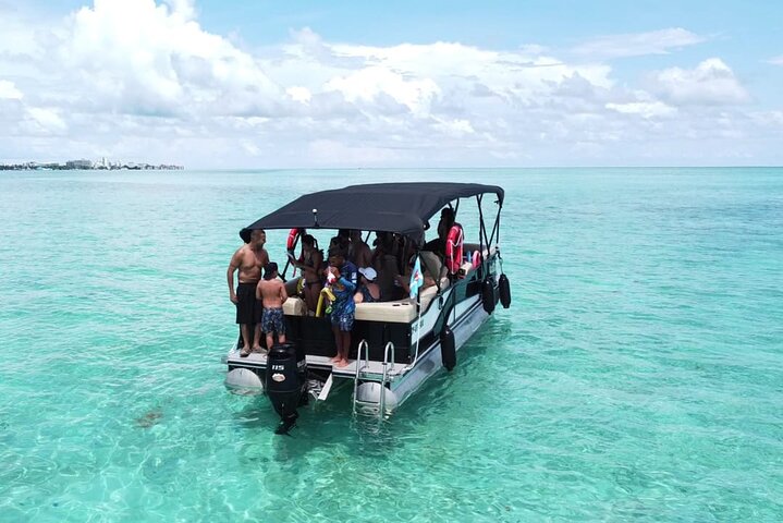 Private Pontoon Day by the Aquarium and San Andres Bay