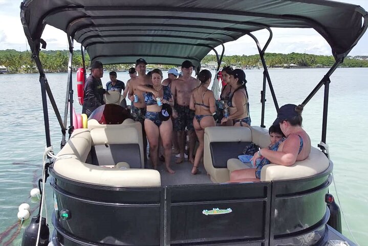 Private Pontoon Day by the Aquarium and San Andres Bay