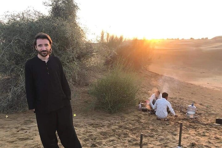 Non-touristic overnight camel safari