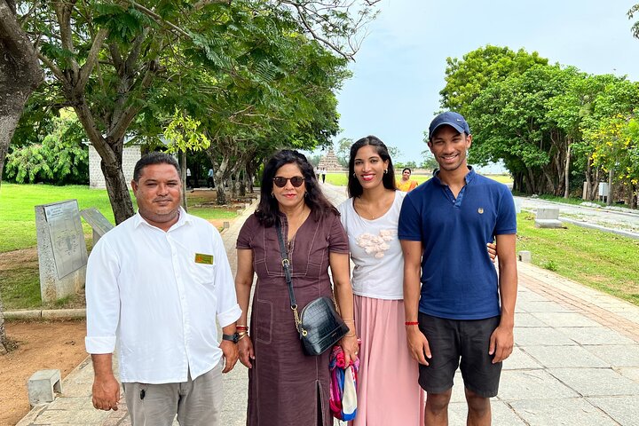 Mahabalipuram Private Tour with Lunch & Guide from Chennai