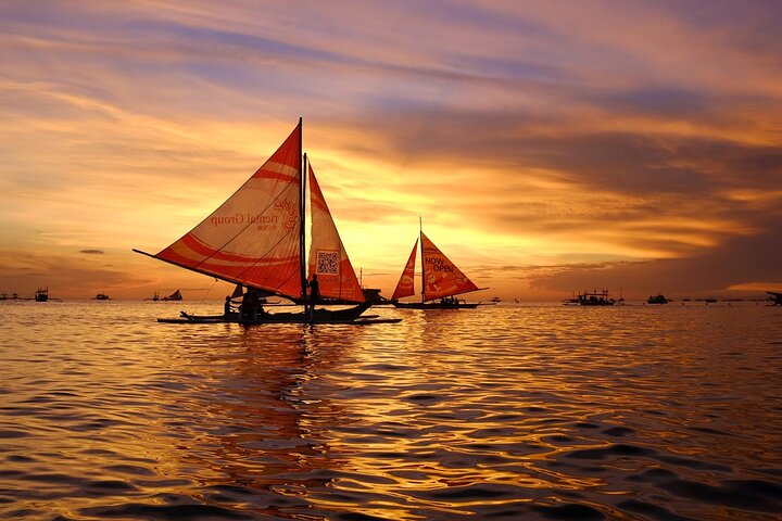 Boracay Paraw Sailing