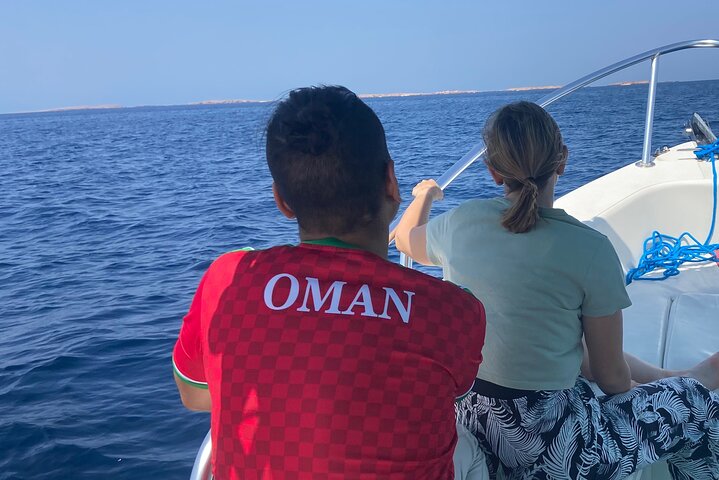 Snorkeling at Dimaniyat Islands and Dolphin Watching (Half-Day)
