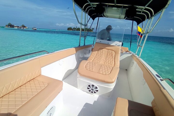 Marmows Full Day Private Boat Tour in San Andreas Islands