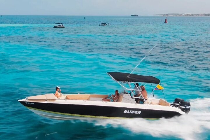 Marmows Full Day Private Boat Tour in San Andreas Islands
