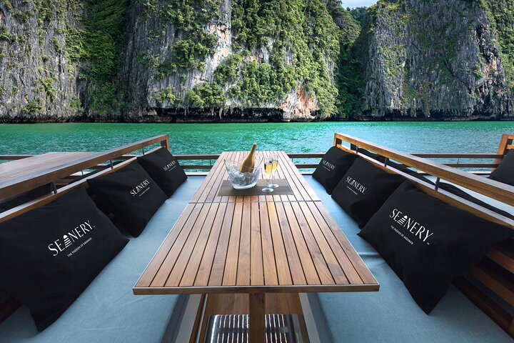 Luxury Boat to James Bond Islands with Lunch and Sunset Dinner