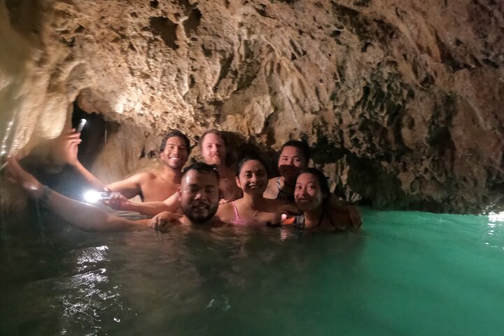 Early & Express Tolantongo Hot Springs