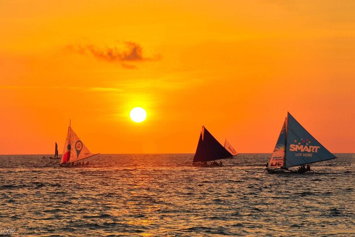 Boracay Paraw Sailing