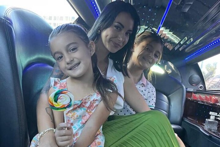 Stretch Limo Private Day & Night Custom Tours of Washington DC