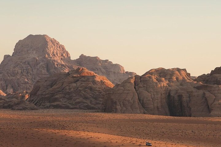 Full day Jeep Tour in Wadi Rum desert