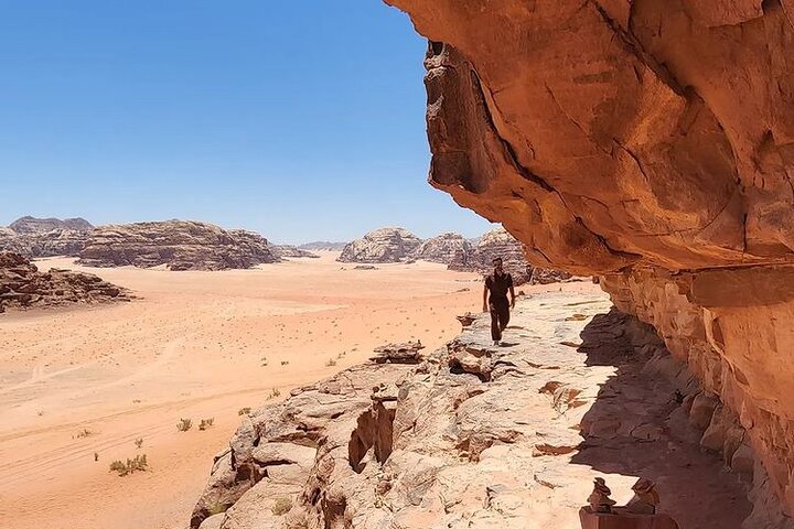 Full day Jeep Tour in Wadi Rum desert