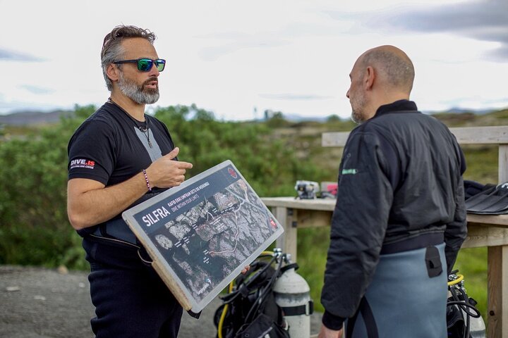 Silfra: Snorkeling Between Tectonic Plates - Meet on Location