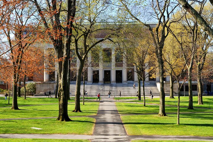 Massachusetts Self-Guided Audio Tour Bundle: 10+ Tours