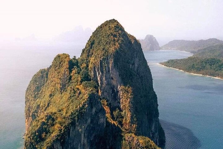 El Nido Tour B - Caves and Islands Tour (Private / Shared)