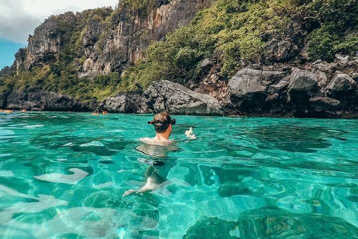 El Nido Tour C - Hidden Beaches & Snorkeling tour(Private/Shared)