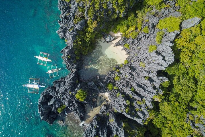 El Nido Tour C - Hidden Beaches & Snorkeling tour(Private/Shared)