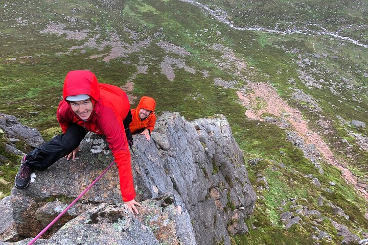 Private Guided Ridge Scrambling Experience in the Cairngorms