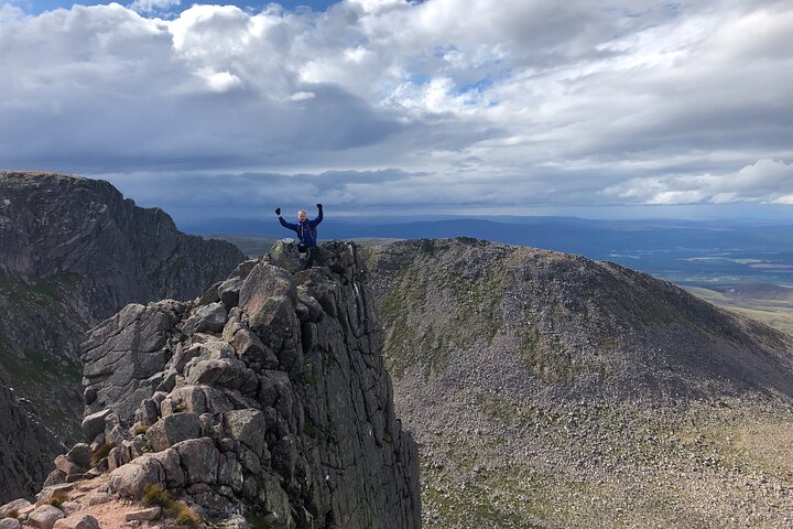 Private Guided Ridge Scrambling Experience in the Cairngorms