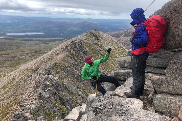 Private Guided Ridge Scrambling Experience in the Cairngorms