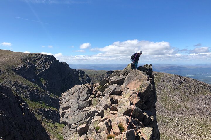 Private Guided Ridge Scrambling Experience in the Cairngorms