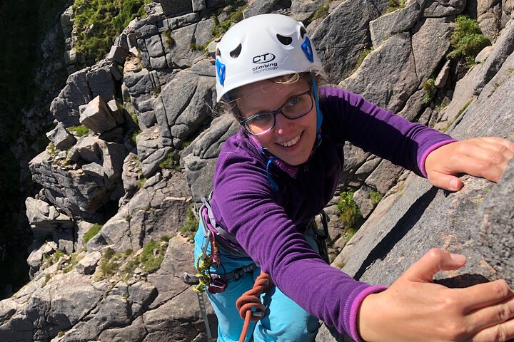 Private Guided Ridge Scrambling Experience in the Cairngorms