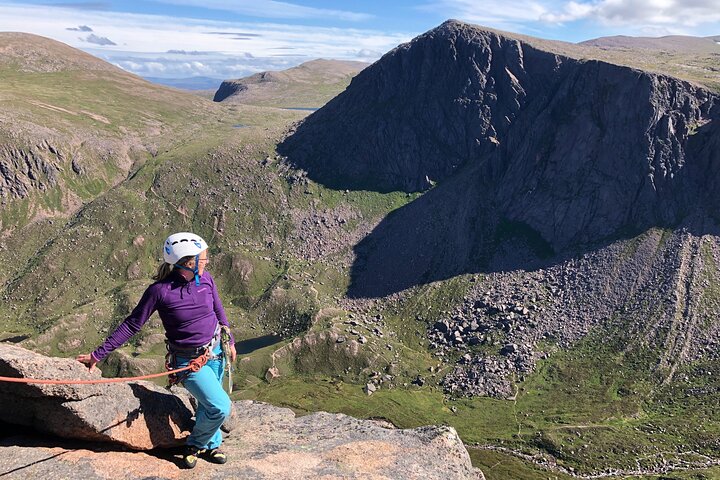 Private Guided Ridge Scrambling Experience in the Cairngorms