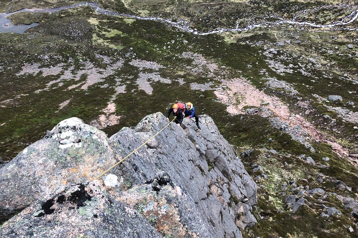 Private Guided Ridge Scrambling Experience in the Cairngorms