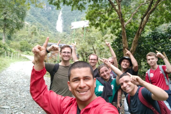 Excursion to La Plata waterfall in Ibagué (490 meters the highest in Tolima)