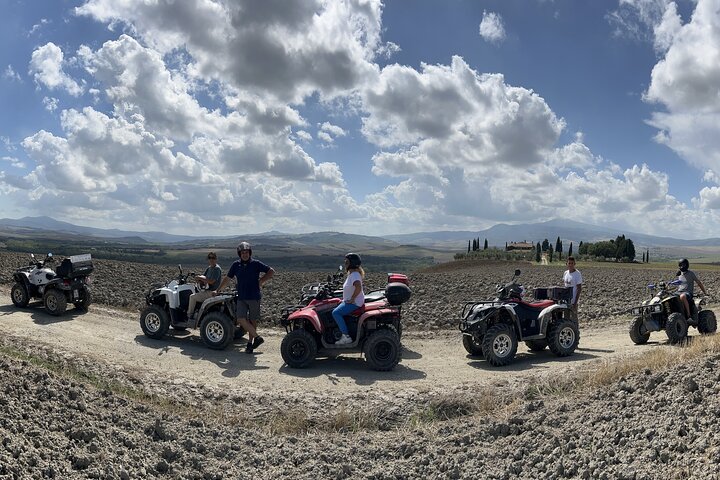 Private Quad Tour of Val d'Orcia and Montepulciano and Lunch