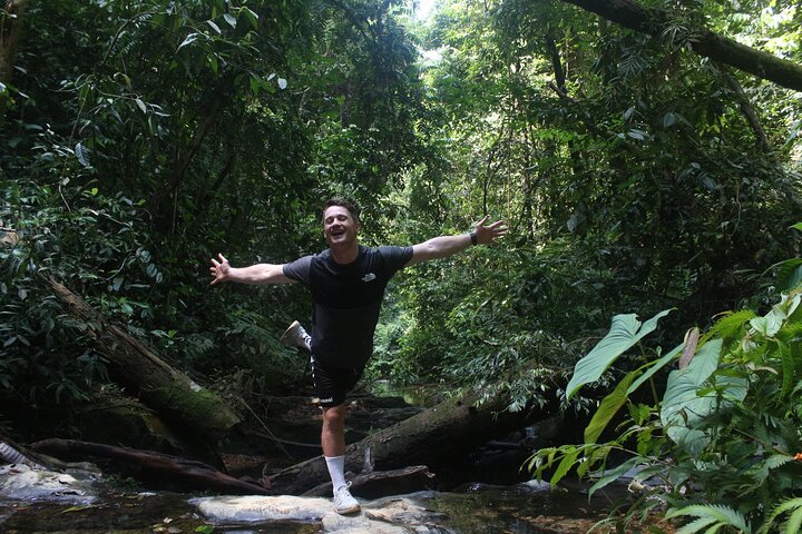 TOUR PACKAGE (jungle trekking, taxi, Room) 4 DAYS 3 NIGHTS in BUKIT LAWANG