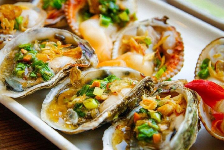Premium Food Tour Ho Chi Minh City By Motorbike |Saigon Adventure