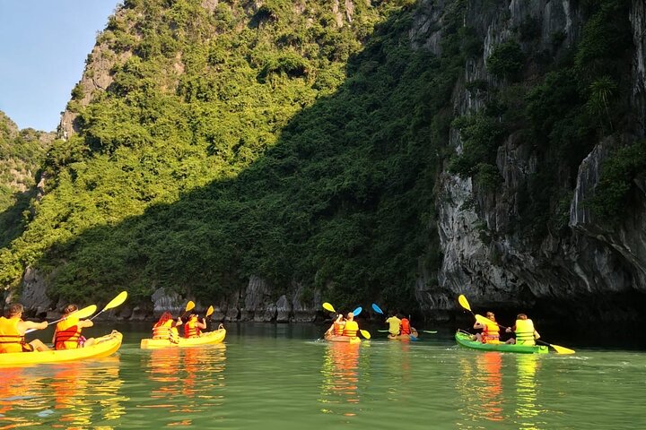 Lan Ha - Ha Long Bay - Dau Be island 2D/1N from Cat Ba in less touristy areas.