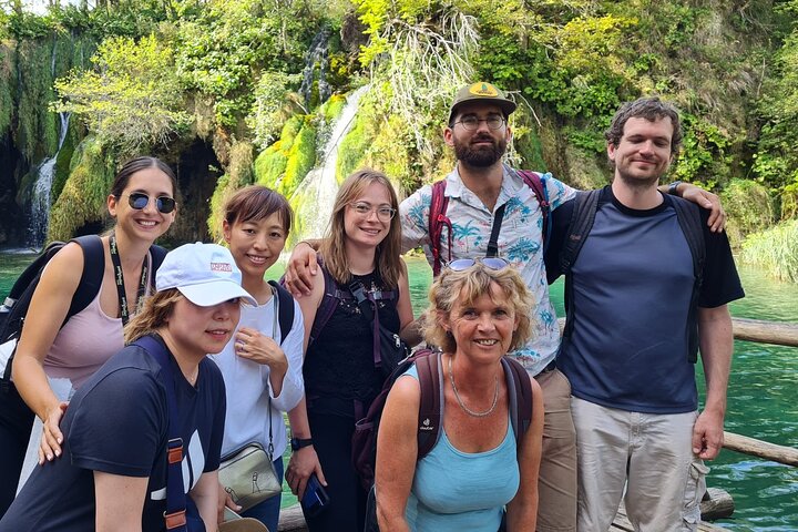 Zagreb: Plitvice Lakes & Rastoke Guided Day Trip with Ticket