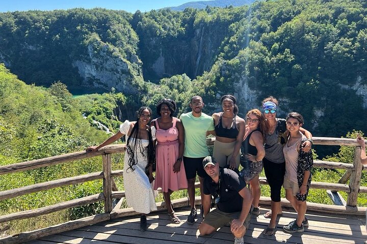 Zagreb: Plitvice Lakes & Rastoke Guided Day Trip with Ticket