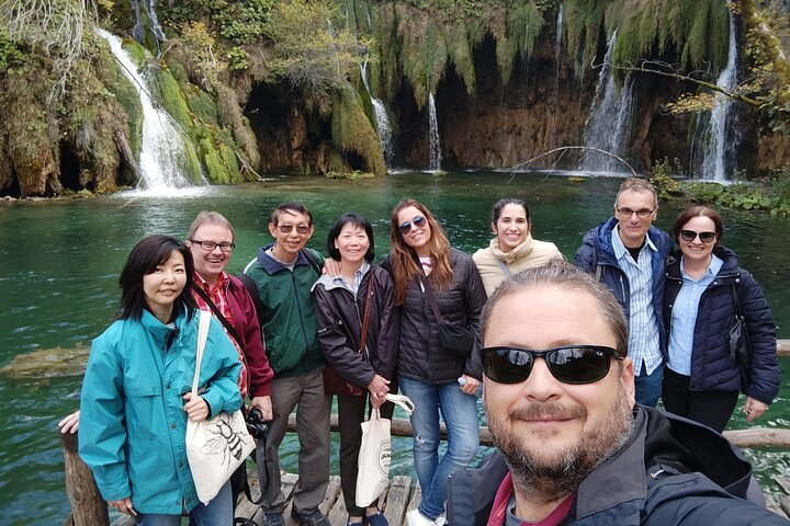Zagreb: Plitvice Lakes & Rastoke Guided Day Trip with Ticket
