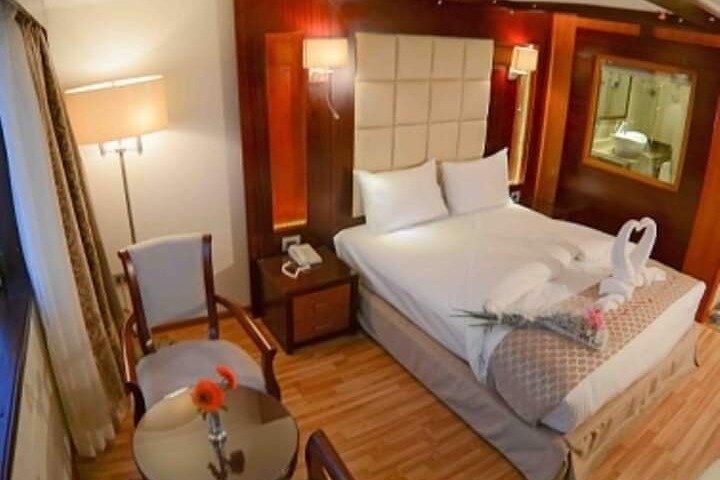 4-Day Nile cruise Aswan to Luxor with Abu Simbel & Guided Tours