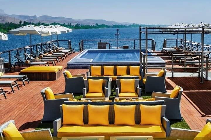 4-Day Nile cruise Aswan to Luxor with Abu Simbel & Guided Tours