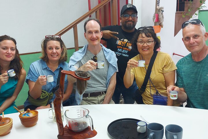 San Jose: Bites and Sights Walking Food Tour including Markets