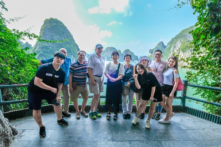 Halong Bay Full-Day Cruise with Lunch Meal, Cave ,Island & Beach